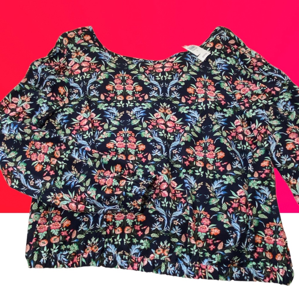 NWT Loft Navy Floral top w/faux wrap back - Picture 3 of 12